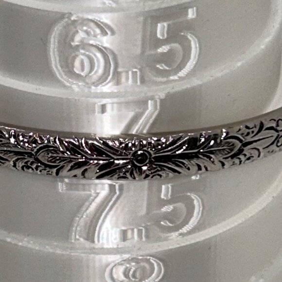 Whiting & Davis Vintage Silver-Tone Etched Floral Bangle Bracelet 7 Inch - Picture 8 of 9